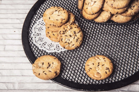 Cashew Cumin Cookies [300Gm]