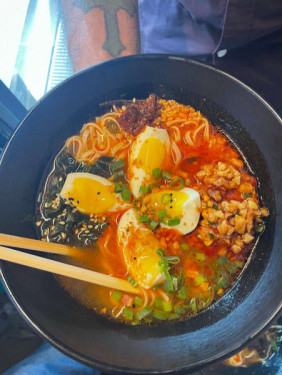 Chilli Garlic Minced Chicken Ramen