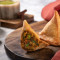 Jodhpuri Aloo Pyaz Samosa (1Pc)