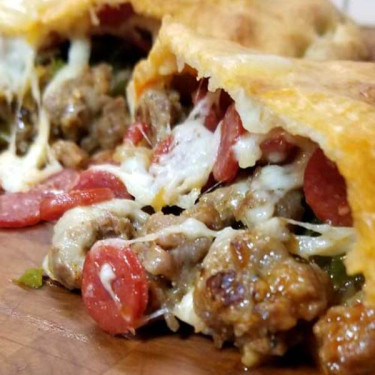 Vleesliefhebbers Calzone