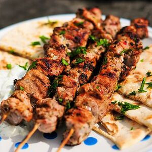 Souvlaki-Schotel